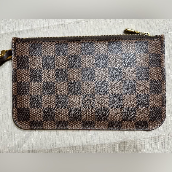 Authentic LOUIS VUITTON Vuitton Damier Ebene Neverfull Pochette - Picture 3 of 8